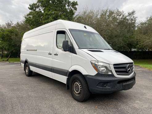 2017 MERCEDES SPRINTER DIÉSEL EXTENDED HIGH ROOF CAMARA - cars &... for sale in Hollywood, FL