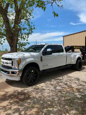 2017 Ford F350, Deleted, Tuned, 24 wheels, Lift kit, Air ride OBO for sale in Oklahoma City, OK
