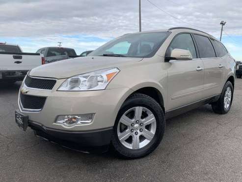 2012 CHEVROLET TRAVERSE LT - cars & trucks - by dealer - vehicle... for sale in Chenoa, IL