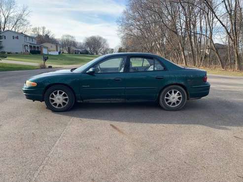 1999 Buick Regal LSE 3800 V6 Leather Sunroof Newer Winter Tires -... for sale in Fenton, MI