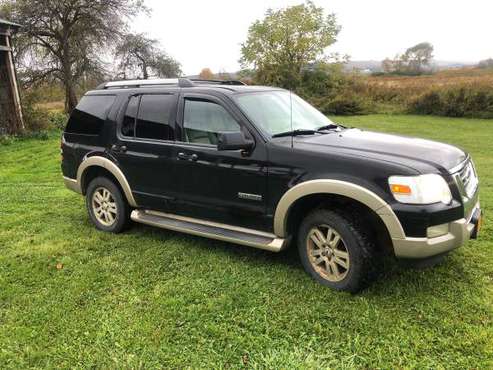 2006 Ford Explorer 4x4 7 seat Eddie Bauer for sale in Cattaraugus, NY