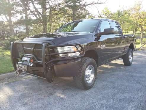 2014 Ram 2500 HD, 4x4 ST Crew Cab w/Warn Winch, New Tires, 128k for sale in Merriam, MO