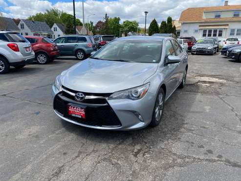 2015 TOYOTA CAMRY XLE - - by dealer - vehicle for sale in milwaukee, WI