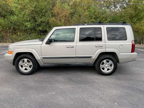 2007 Jeep Commander 3 Sunroofs! Seats 7! Leather! REMOTE START! -... for sale in Austin, TX