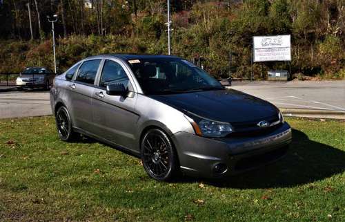 2010 Ford Focus SES - cars & trucks - by dealer - vehicle automotive... for sale in Pittsburgh, PA