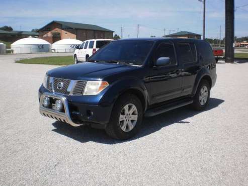2007 Nissan Pathfinder LE 4 Door 4x4 SUV for sale in Somerset, KY