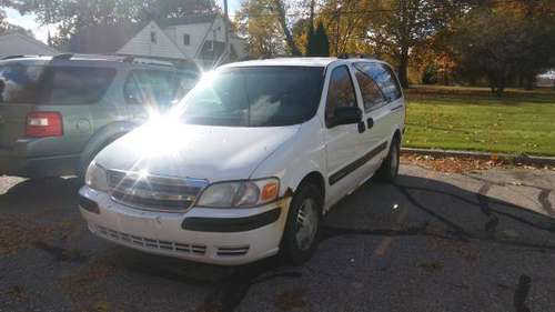 2005 Chevy Venture $800 OBO - cars & trucks - by owner - vehicle... for sale in Onondaga, MI