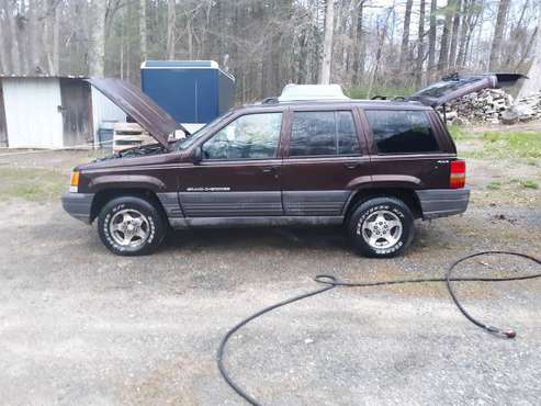 1996 Jeep Grand Cherokee Larado for sale in Dayville, CT