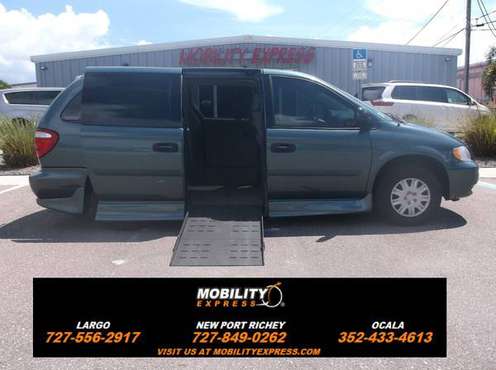 2007 Dodge Grand Caravan Wheelchair handicap accessible van for sale in New Port Richey , FL