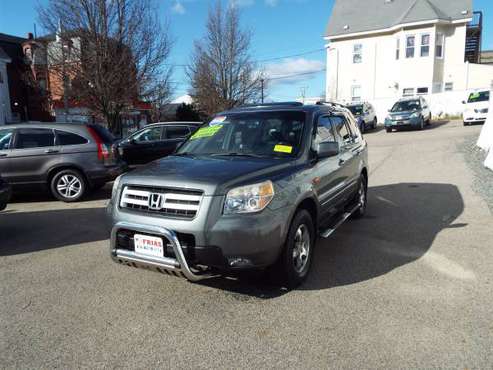 2008 HONDA PILOT AWD EX-L Gray, - cars & trucks - by dealer -... for sale in Lawrence, MA