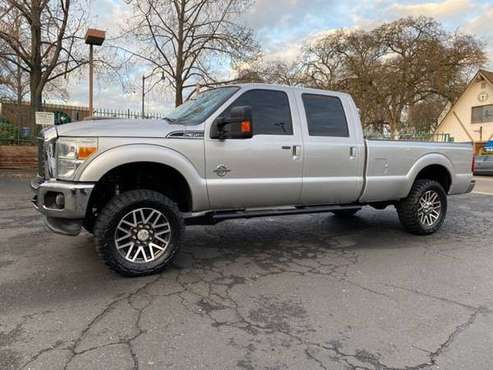 2011 Ford F350 Super Duty Lariat Crew Cab 4X4 Lifted Tow Package for sale in Fair Oaks, CA