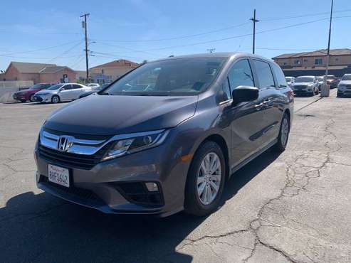 Selling 2019 Honda Odyssey LX - cars & trucks - by dealer - vehicle... for sale in Rosemead, CA