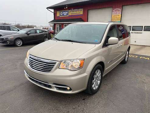 2014 Chrysler TOWN & COUNTRY Touring--Just in! - cars & trucks - by... for sale in Ogdensburg, NY