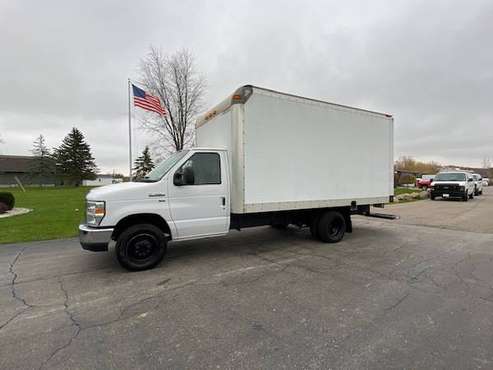2012 Ford E-350 14' 6" Box Truck ***131K MILES*** - cars & trucks -... for sale in Swartz Creek,MI, MI