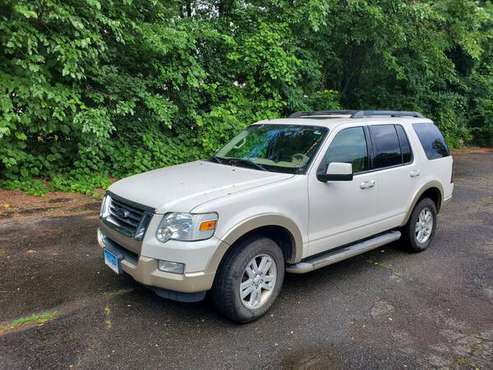 2009 Ford Explorer - cars & trucks - by owner - vehicle automotive... for sale in Bloomfield, CT