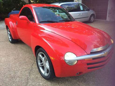 2003 CHEVY SSR HARDTOP CONVERTIBLE ROADSTER 107000 MILES JUST $14995!! for sale in Camdenton, MO
