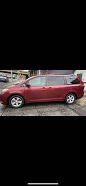 Toyota Sienna 2017 for sale in NEW YORK, NY