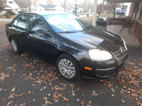2010 Jetta 2.5 Automatic - cars & trucks - by dealer - vehicle... for sale in Columbus, OH