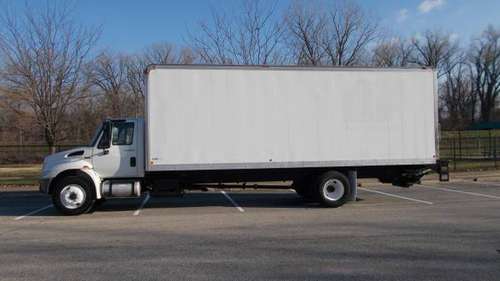2014 INTERNATIONAL 4300 WITH 26 FT. BOX LIFTGATE - cars & trucks -... for sale in St. Charles, MO