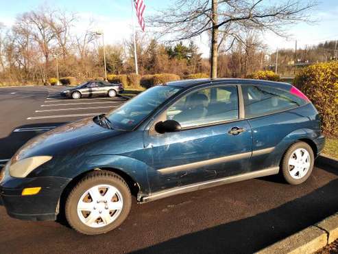 01 focus ZX3 (only 111k). - cars & trucks - by dealer - vehicle... for sale in Newburgh, NY