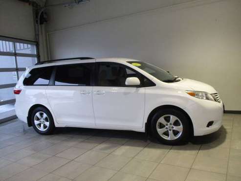 2015 Toyota Sienna LE - cars & trucks - by dealer - vehicle... for sale in Winona, MN