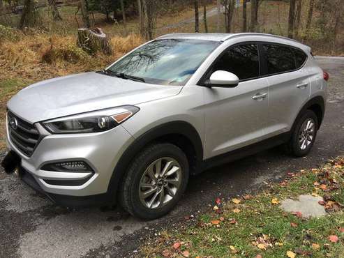 **2016 Hyundai Tuscon SE** Very clean, just serviced and detailed!... for sale in Halltown, WV