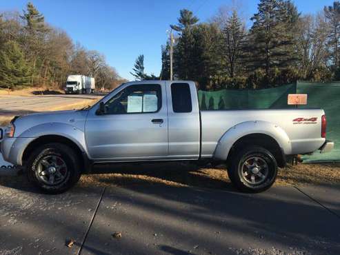Nissan Frontier XE - cars & trucks - by owner - vehicle automotive... for sale in Arkdale, WI