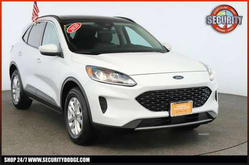 2020 Ford Escape SE AWD - - by dealer - vehicle for sale in Amityville, NY