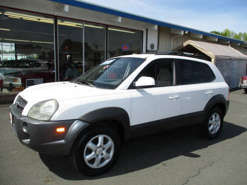 2005 HYUNDAI TUCSON 163k - - by dealer - vehicle for sale in Longview, OR