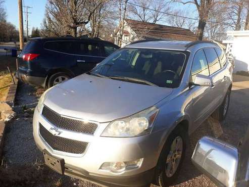 2009 CHEVY TRAVERSE LT 3RD ROW WEATHERTECH FLOOR LINERS $4995 CASH... for sale in Camdenton, MO