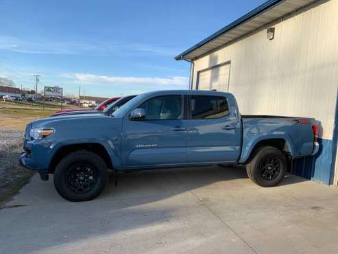 2019 Toyota Tacoma Crew Cab 4x4 - cars & trucks - by dealer -... for sale in ottumwa, IA