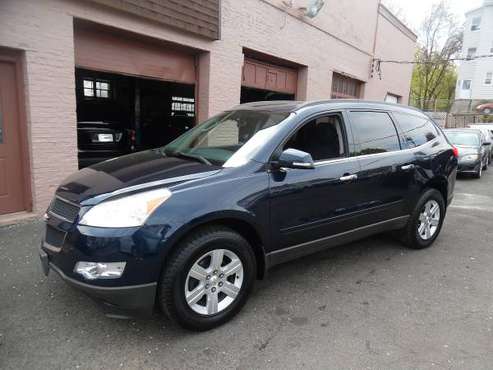 2011 Chevy Traverse LT - - by dealer - vehicle for sale in New Britain, CT