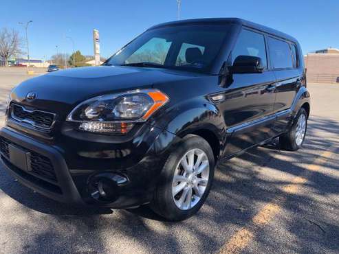 2013 Kia Soul 38K - cars & trucks - by owner - vehicle automotive sale for sale in Kansas City, MO