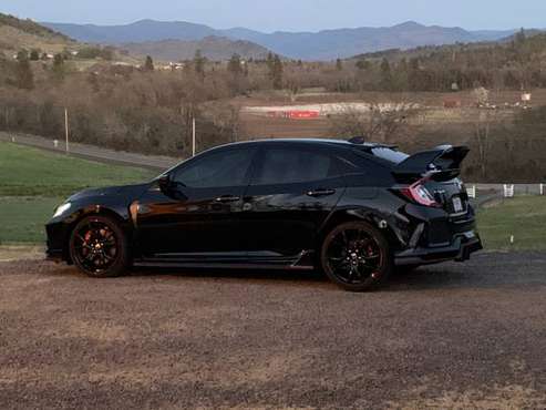 2018 Honda Civic Type R, Black pearl color, TYPE R, 37k, turbo for sale in White City, OR