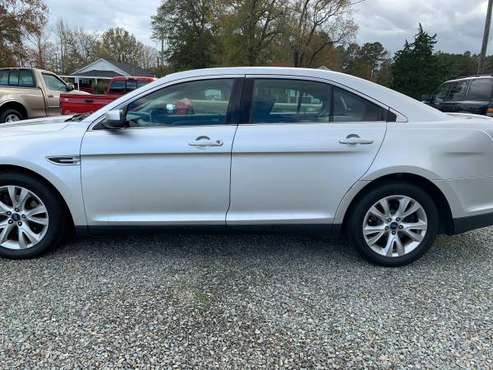 2012 Ford Taurus (0ne owner) - cars & trucks - by dealer - vehicle... for sale in Kenly, NC