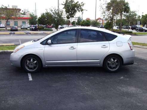 2008 TOYOTA PRIUS HYBRID BACK CAMERA! 129k ml! SAVE GAS AND MONEY! for sale in Hollywood, FL