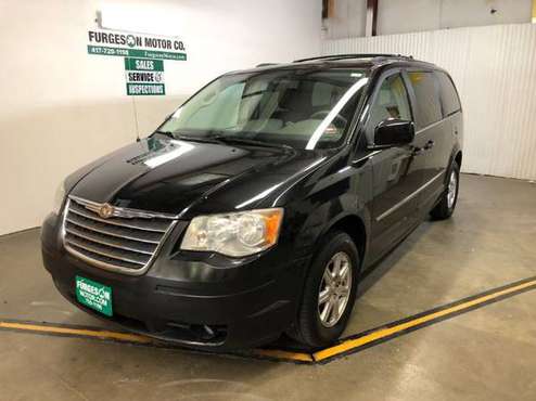 2010 Chrysler Town & Country Touring for sale in Springfield, MO