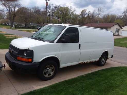 2006 cargo van for sale in Mansfield, OH