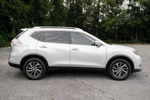 Nissan Rogue AWD SUV Navigation Leather Sunroof Rear Camera Loaded! for sale in Charleston, WV