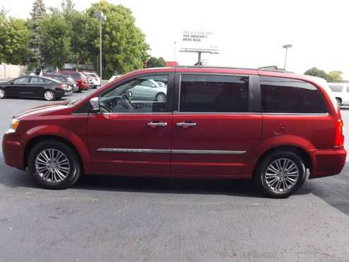 2014 Chrysler Town & Country 4dr Wgn Touring-L 30th Anniversary with... for sale in Janesville, WI