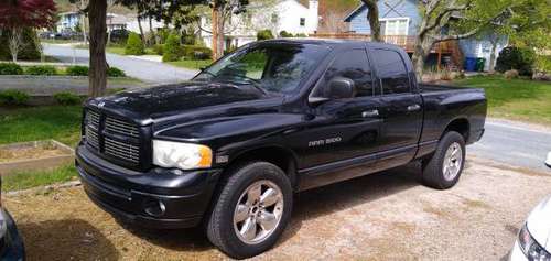2004 Dodge Ram 1500 Ext Cab Detailed Leather Interior Bed Liner for sale in South Kingstown, RI