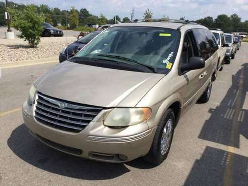 2006 Chrysler Town and Country. $650 down. Just ID No credit ck for sale in Columbus, IN