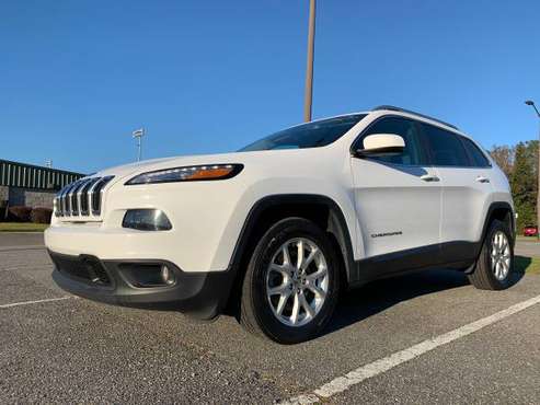 2018 Jeep Cherokee - cars & trucks - by owner - vehicle automotive... for sale in Pooler, GA