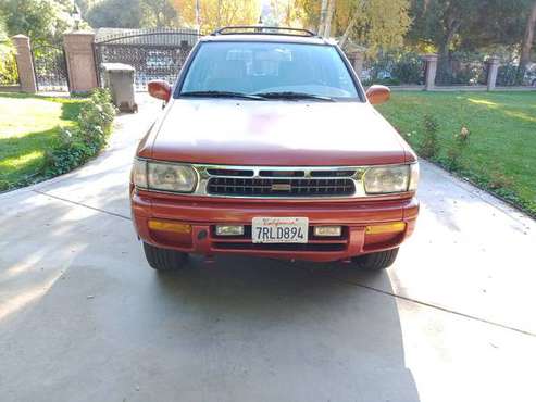 1996 Nissan Pathfinder For Sale! - cars & trucks - by owner -... for sale in Santa Clarita, CA