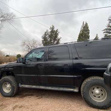 Nice 4wheel drive chevy suburban for sale in Colorado Springs, CO