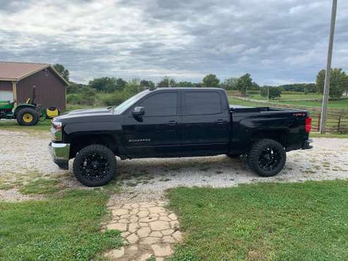 Lifted Chevy Silverado 1500 LT for sale in Logansport, IN