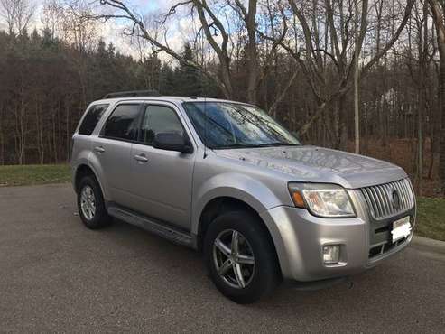 2011CALIFORNIA MERCURY MARINER - cars & trucks - by owner - vehicle... for sale in Richland, MI