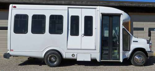Small Bus with Wheelchair lift, Outstanding Condition. for sale in Idaho Falls, MT
