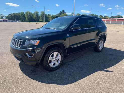 *2015 Jeep Grand Cherokee 4x4* - cars & trucks - by owner - vehicle... for sale in Lansing, MI