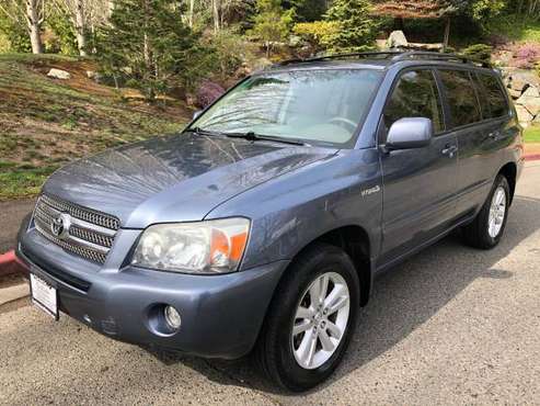 2006 Toyota Highlander Hybrid Limited 4WD - Local Trade, 3rd row for sale in Kirkland, WA